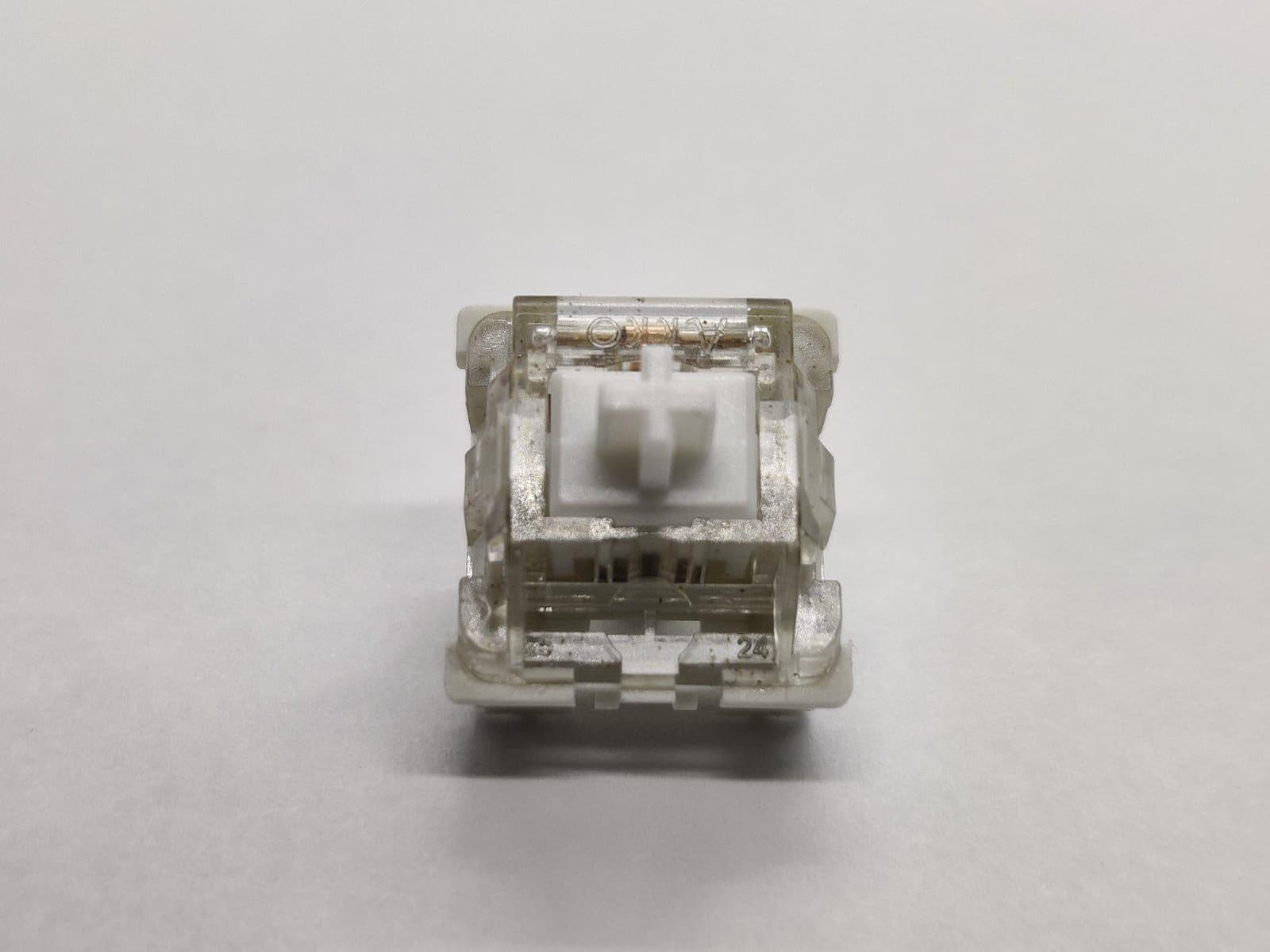 Akko Akko White Wine Tactile