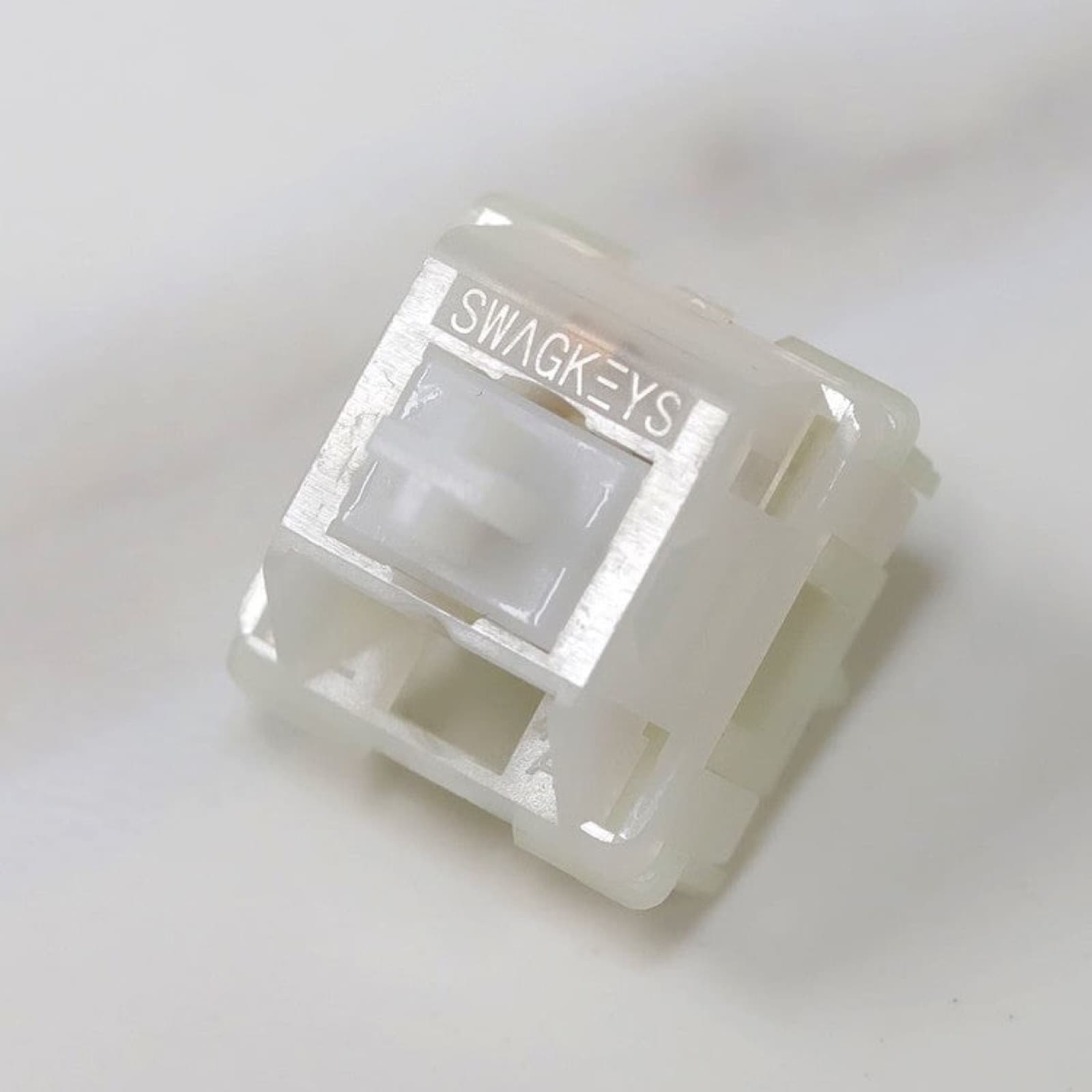 SW x HMX Milky White